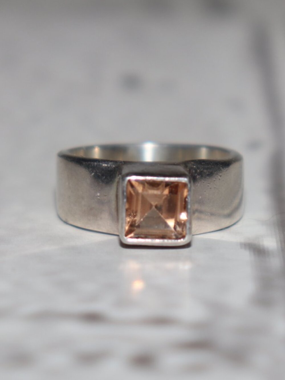 ✨ Stamped “Starborn .925” Peach Gemstone Ring · Size 5 Rectangular peach stone ·